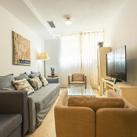 Grande Apartamento Familiar 塞维利亚 外观 照片