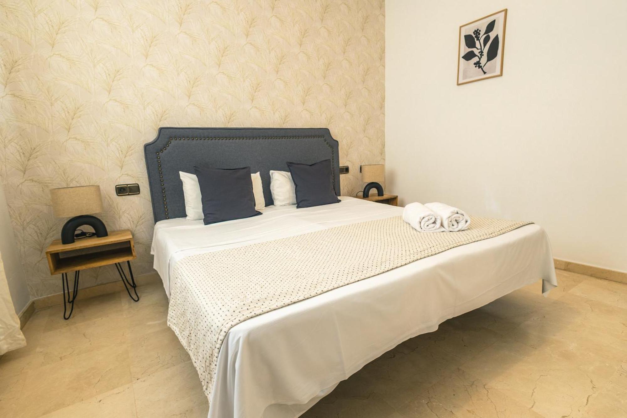Grande Apartamento Familiar 塞维利亚 外观 照片