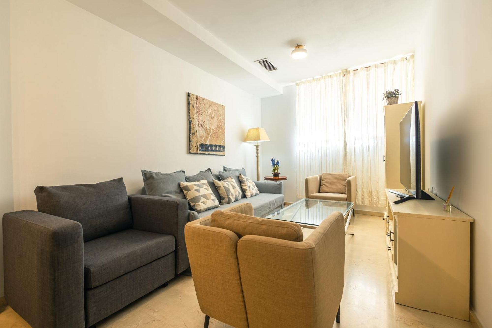 Grande Apartamento Familiar 塞维利亚 外观 照片